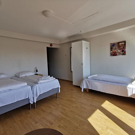 Skap Hostel Мандал Екстериор снимка