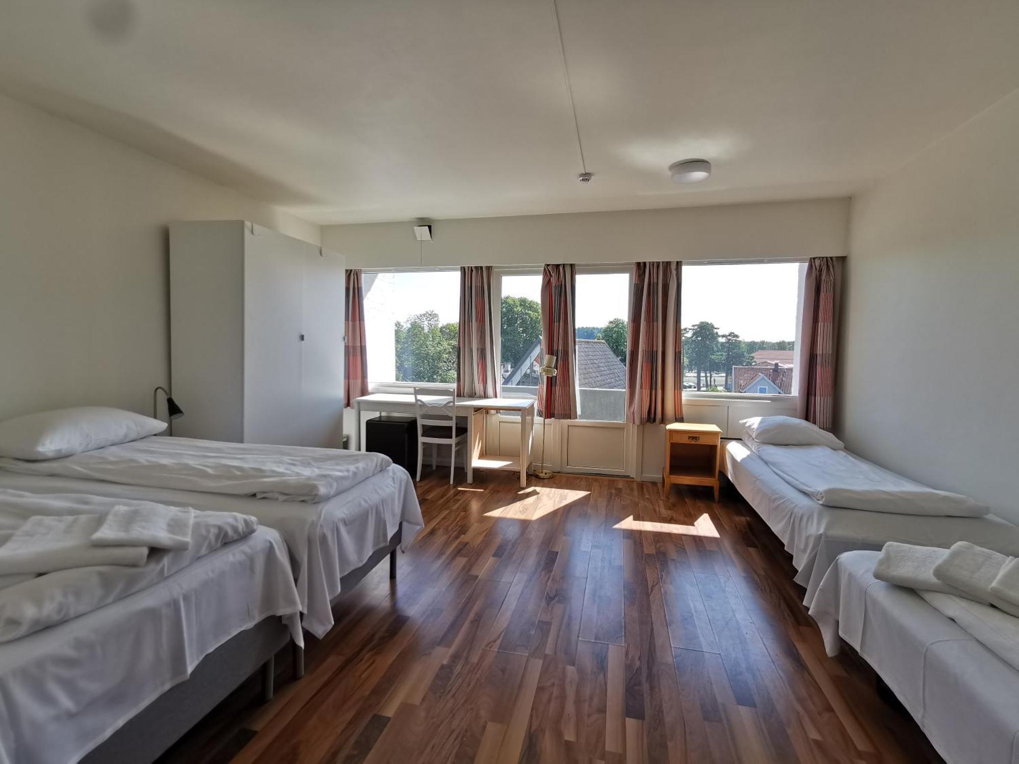Skap Hostel Мандал Екстериор снимка