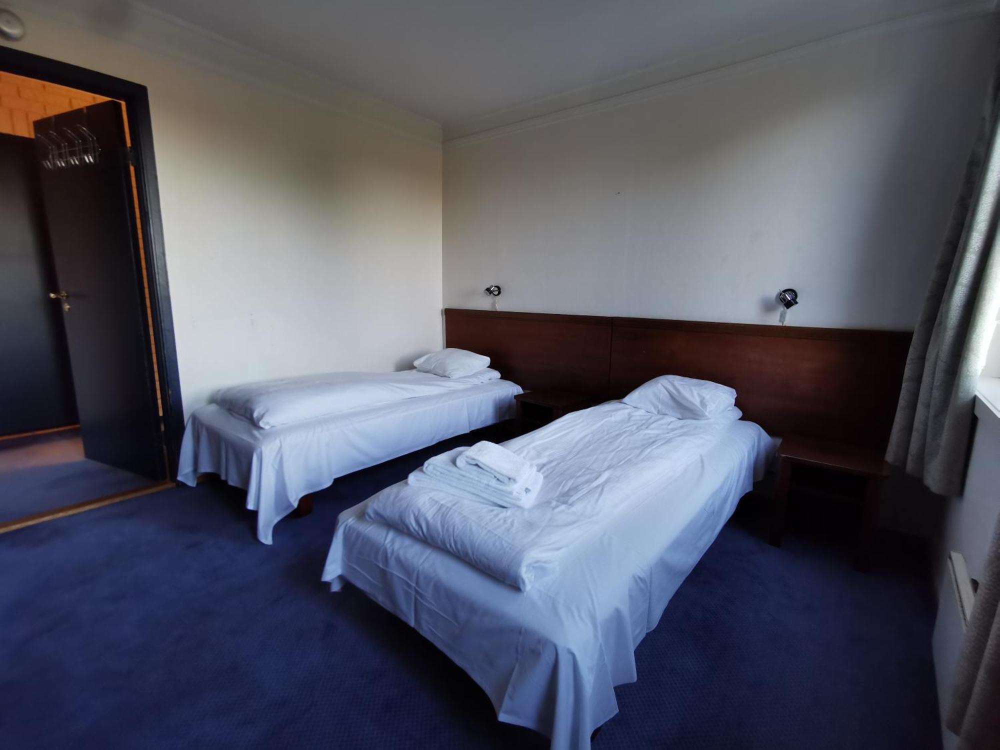 Skap Hostel Мандал Екстериор снимка