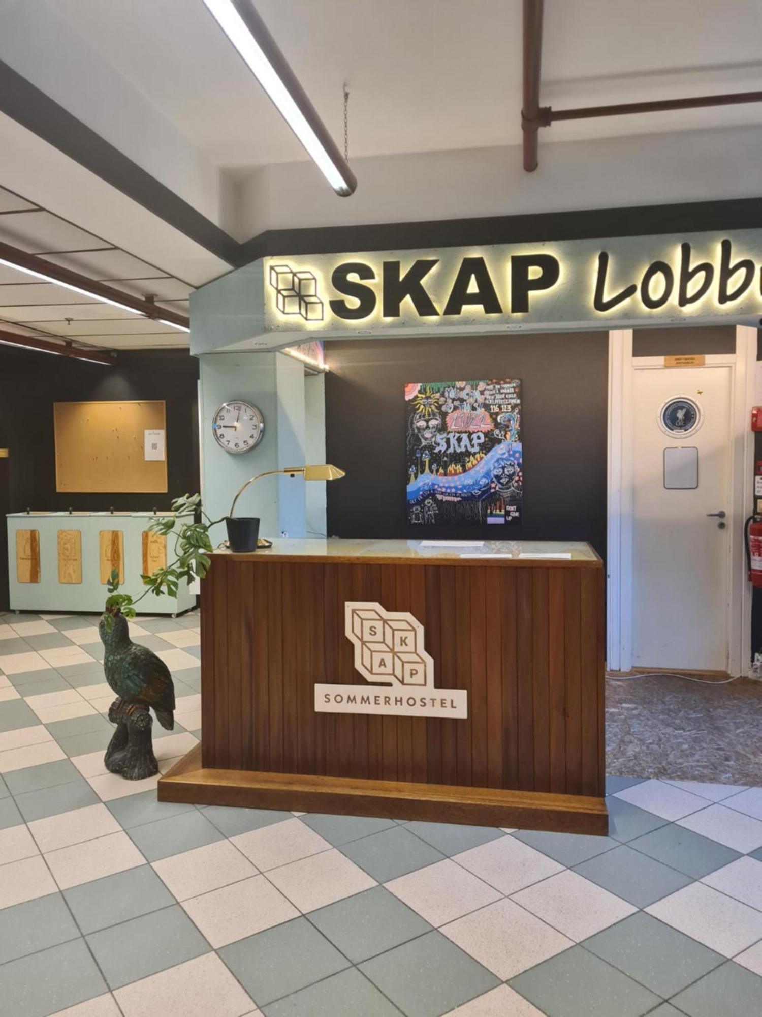 Skap Hostel Мандал Екстериор снимка