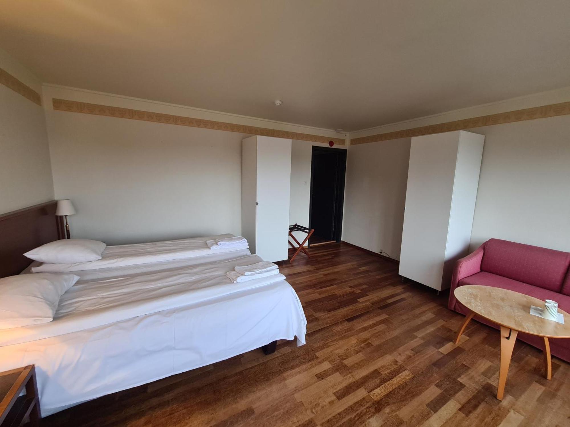 Skap Hostel Мандал Екстериор снимка