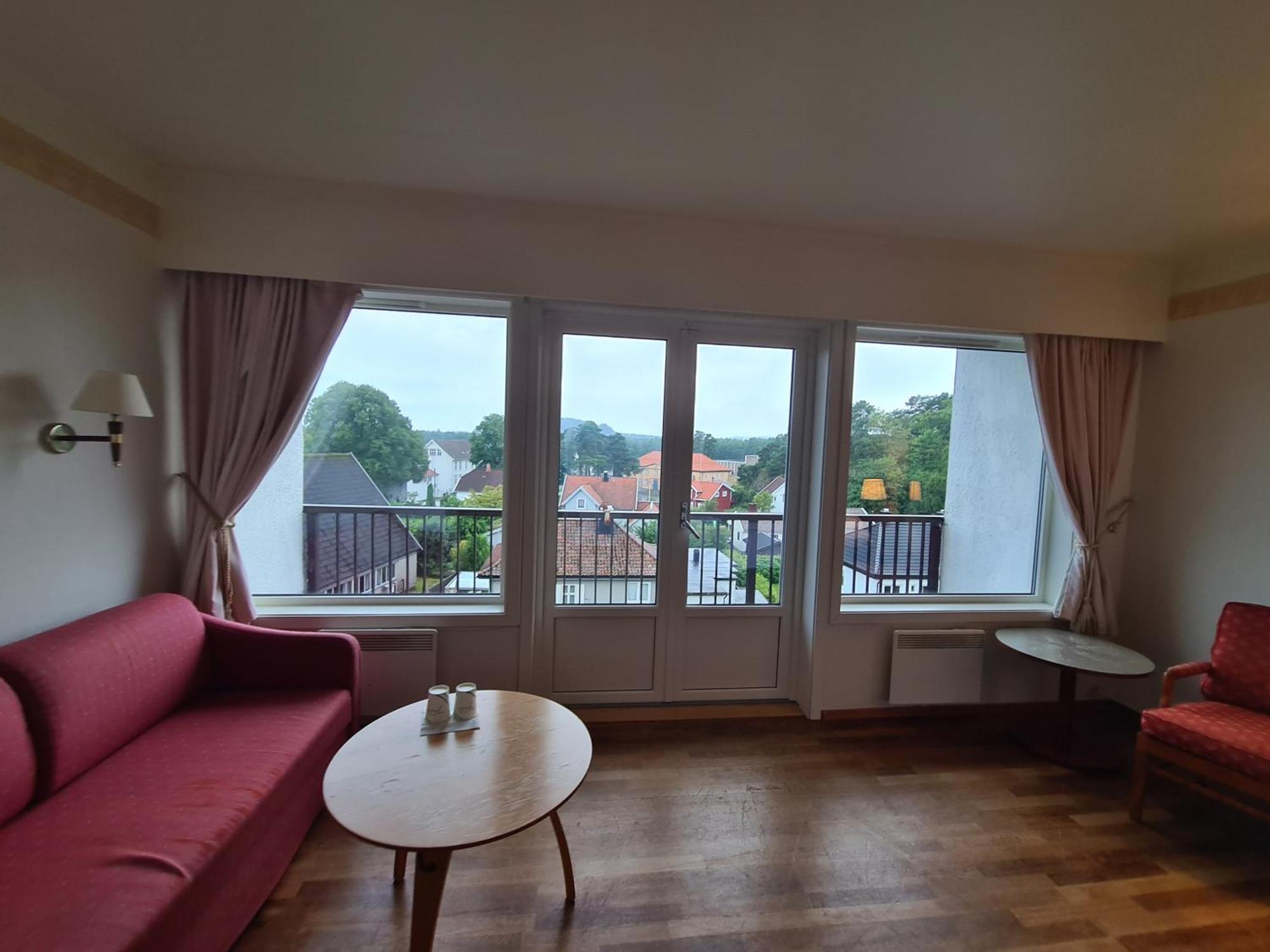 Skap Hostel Мандал Екстериор снимка